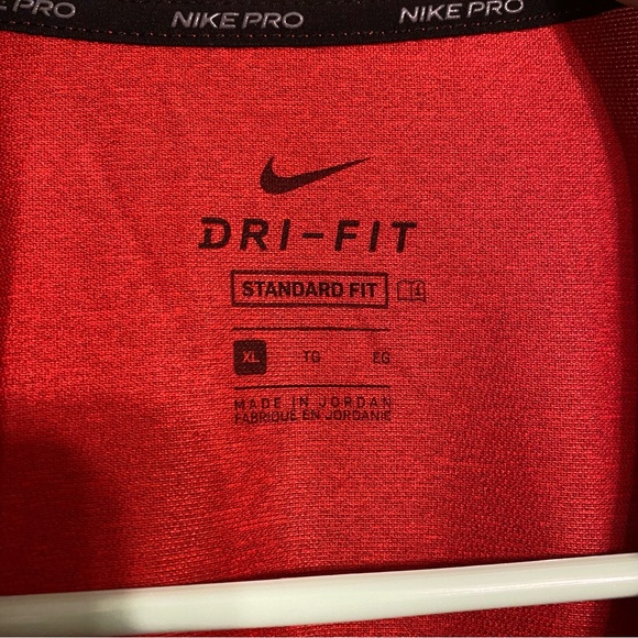 Men’s XL Nike Pro Dri-Fit Shirt - Picture 4 of 10
